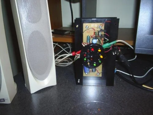 The Blinky Amp in action
